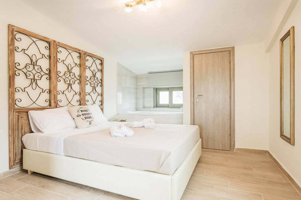 Ferienwohnung Enastron Pefkochori Exterior foto